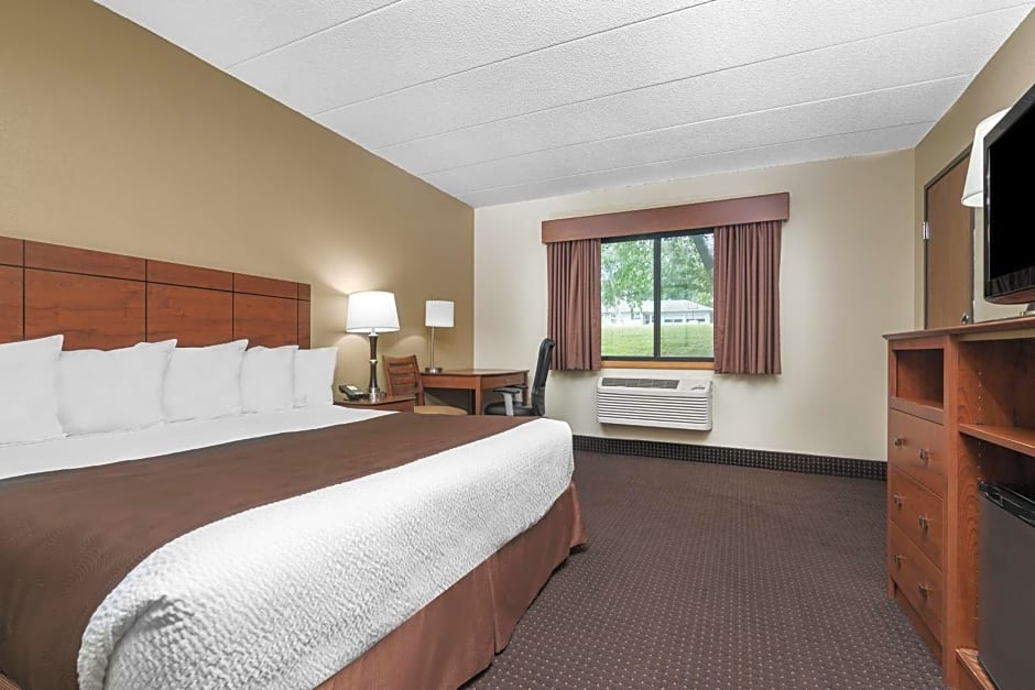 AmericInn by Wyndham Lake City