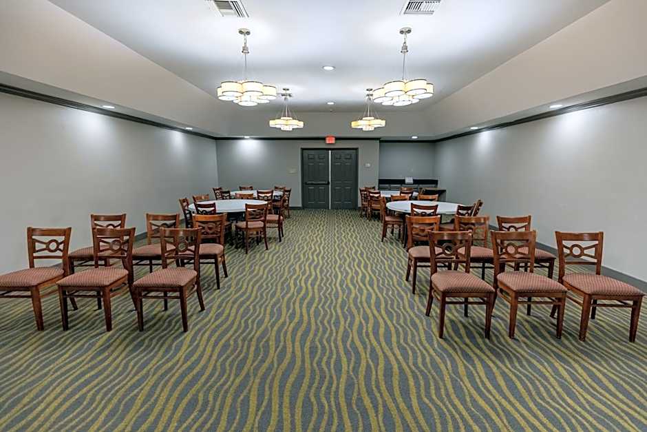 Red Roof Inn & Suites Irving - DFW Airport South