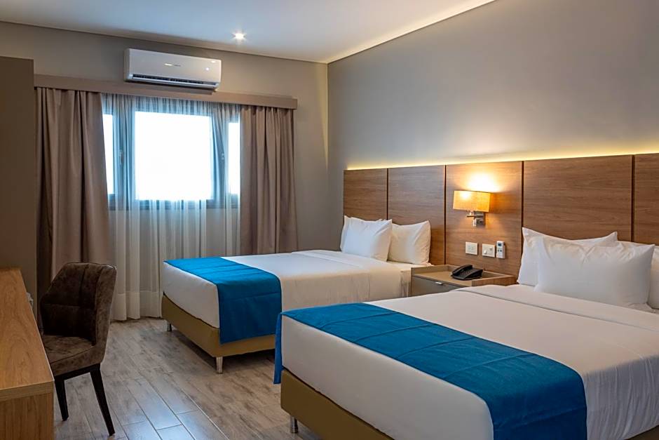 Tryp by Wyndham Asuncion
