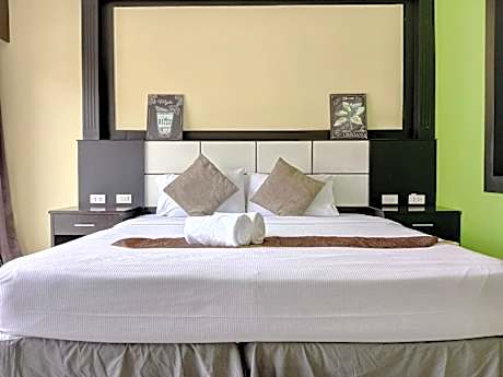 Deluxe Double Room with Balcony