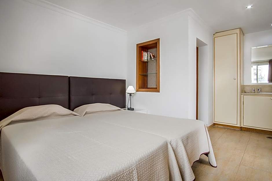 Duquesa Harbour Club Aparthotel