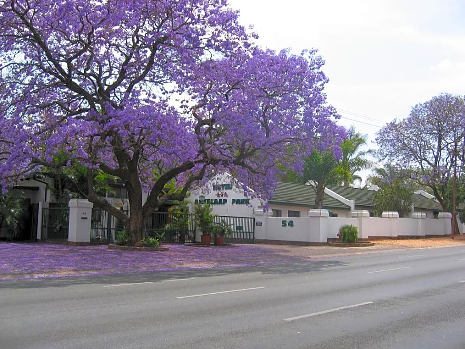 Eskulaap Hotel & Conference