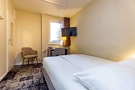 Small Double Comfort Room with Shower