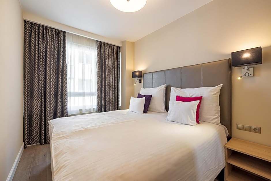 Silver Crown Hotel & Residence, Palace Quarter