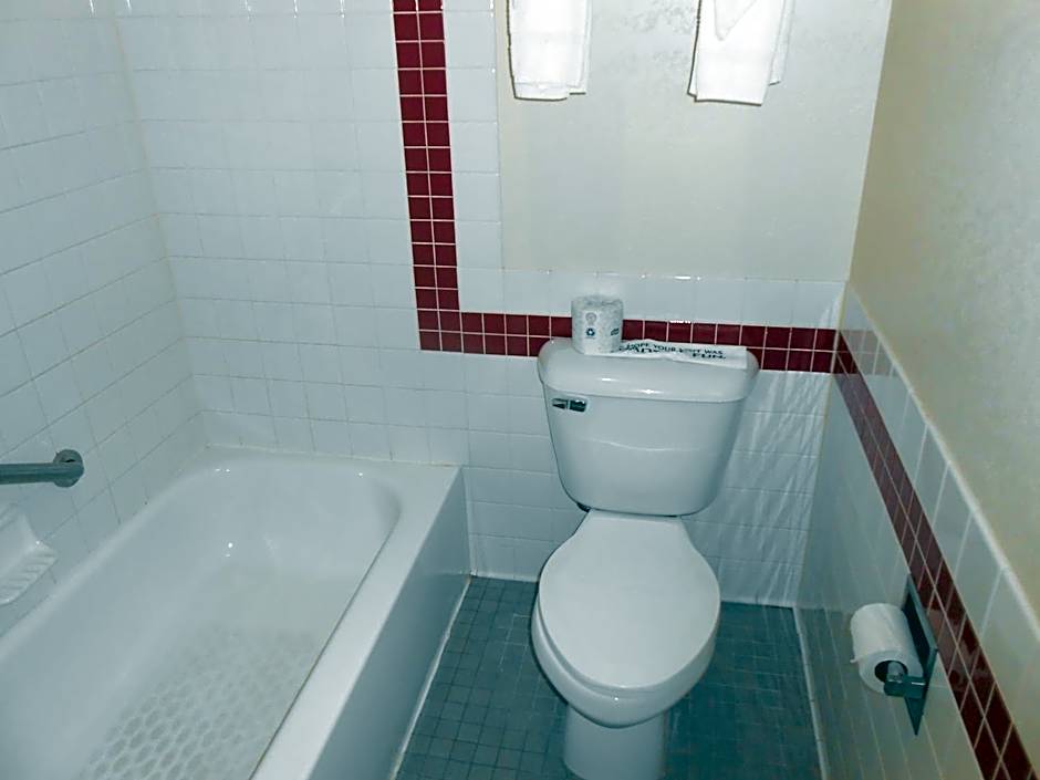 AmericInn by Wyndham Ashland