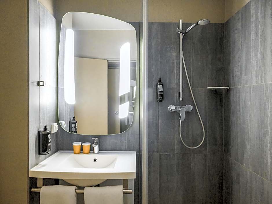 ibis Styles Poissy Paris