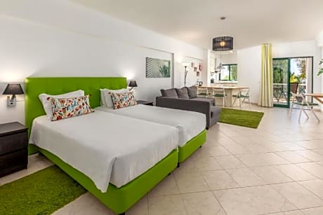 Premium Studio 3 pax