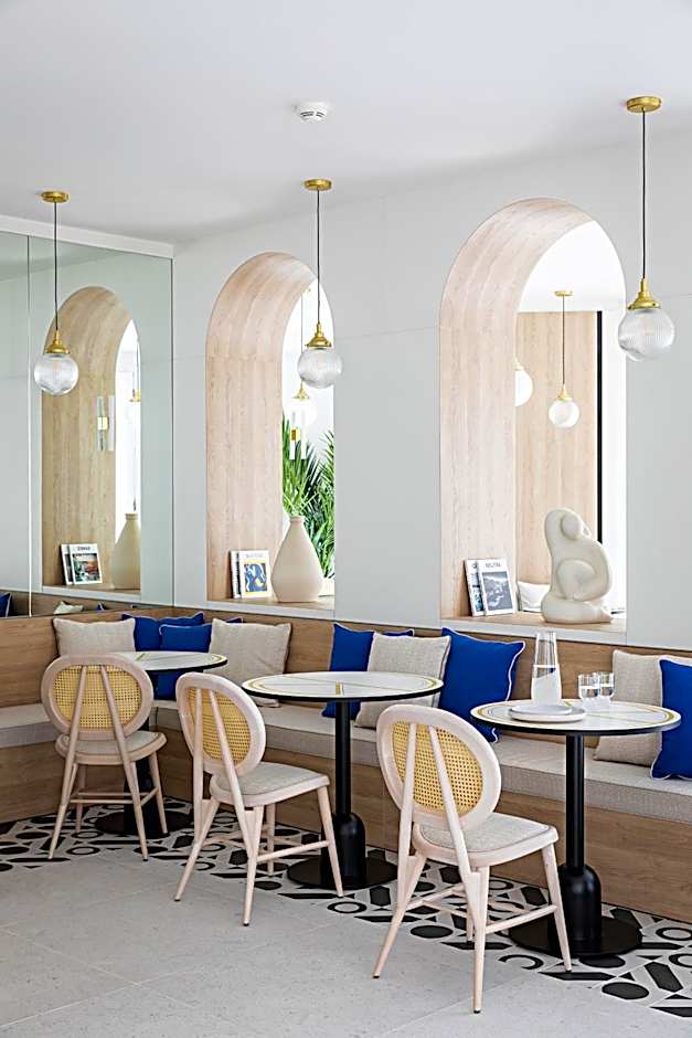 Le Riviera Collection, Signature Collection by Best Western