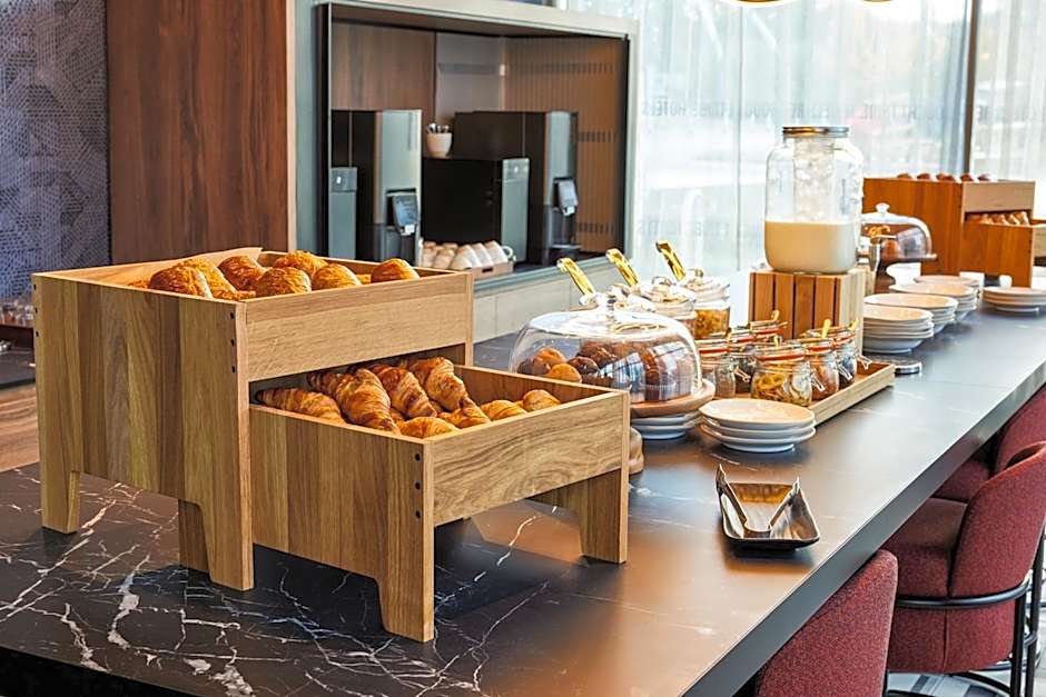 TRIBE Manchester Airport