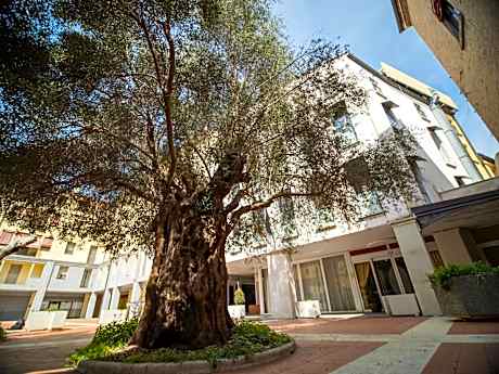 EGO' Hotel