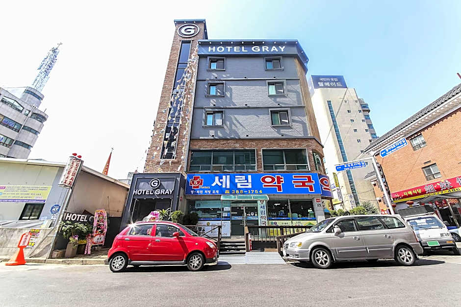 Hotel Gray