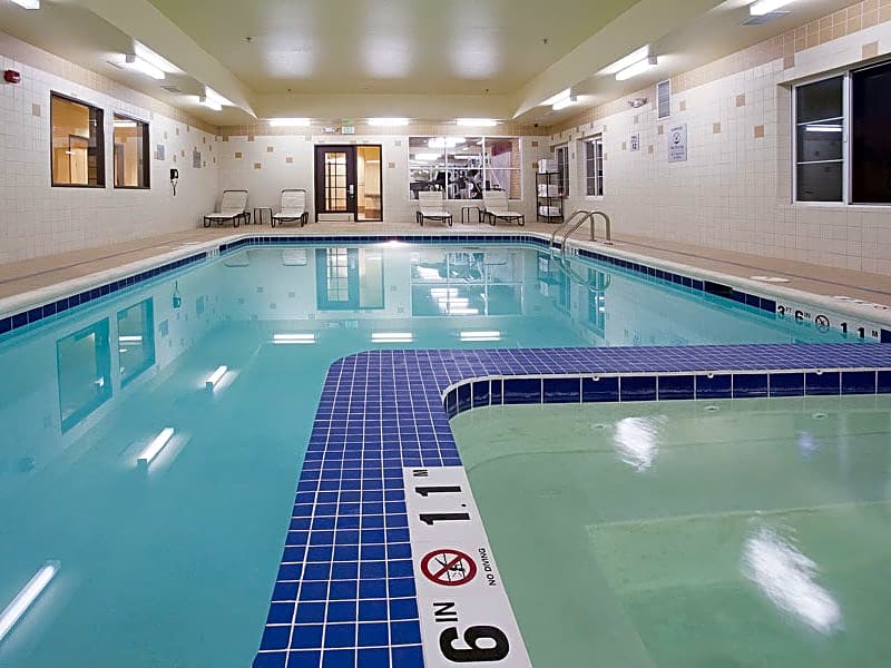 La Quinta Inn & Suites - Denver Gateway Park