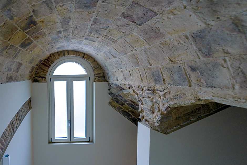 Marie Claire Apartments & Spa