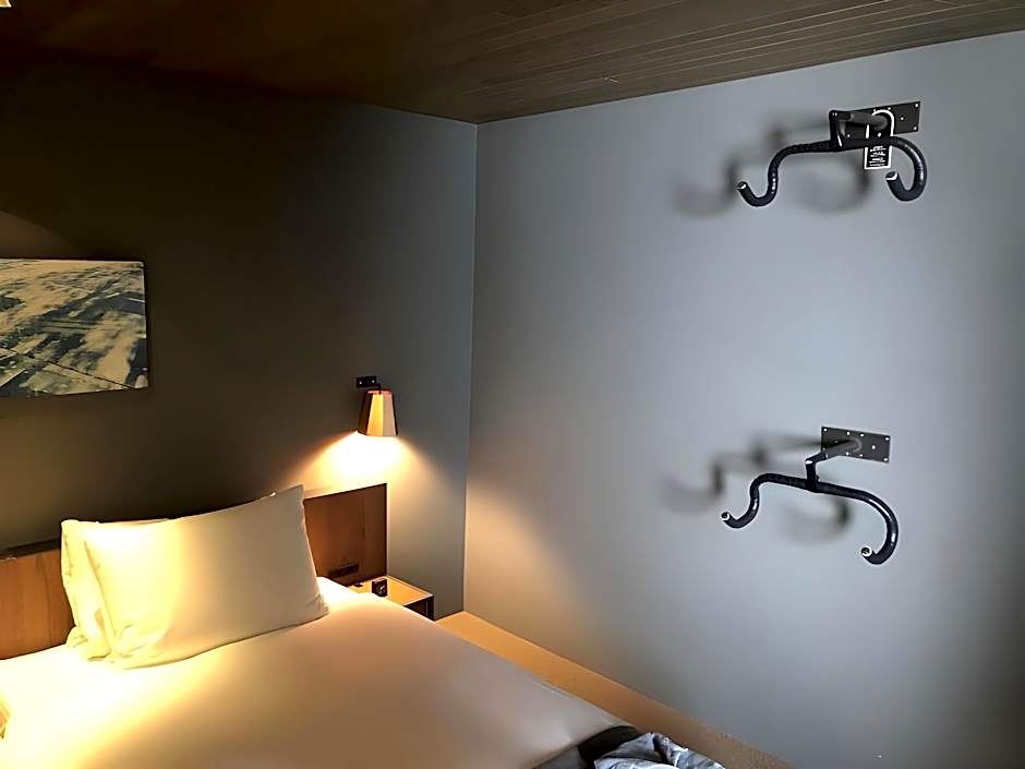 Hotel Cycle
