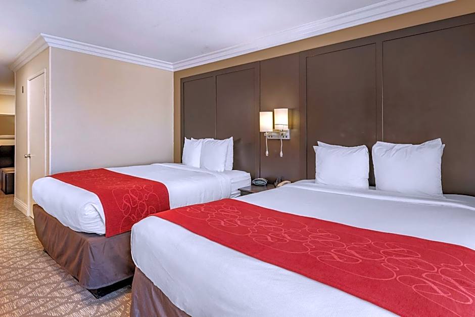 Comfort Suites San Clemente Beach