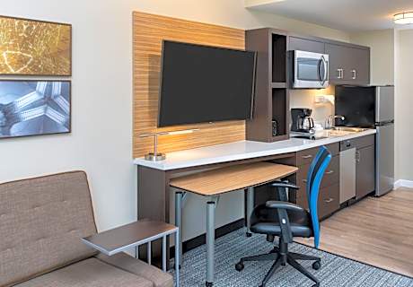 Studio, 1 King, Sofa bed