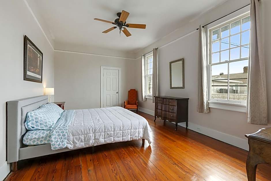 Freret Apartments near Streetcar & Tulane