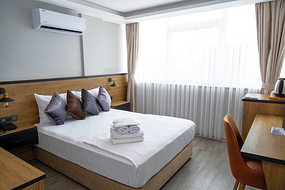 Comfort Center Suit Hotel