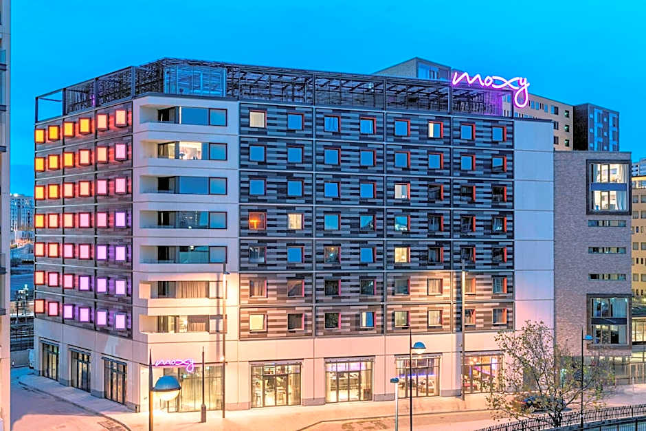 Moxy by Marriott London Stratford