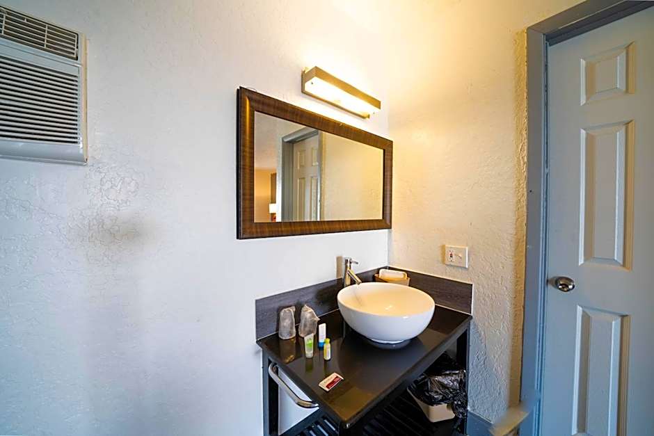 OYO Hotel Ocala, FL I-75