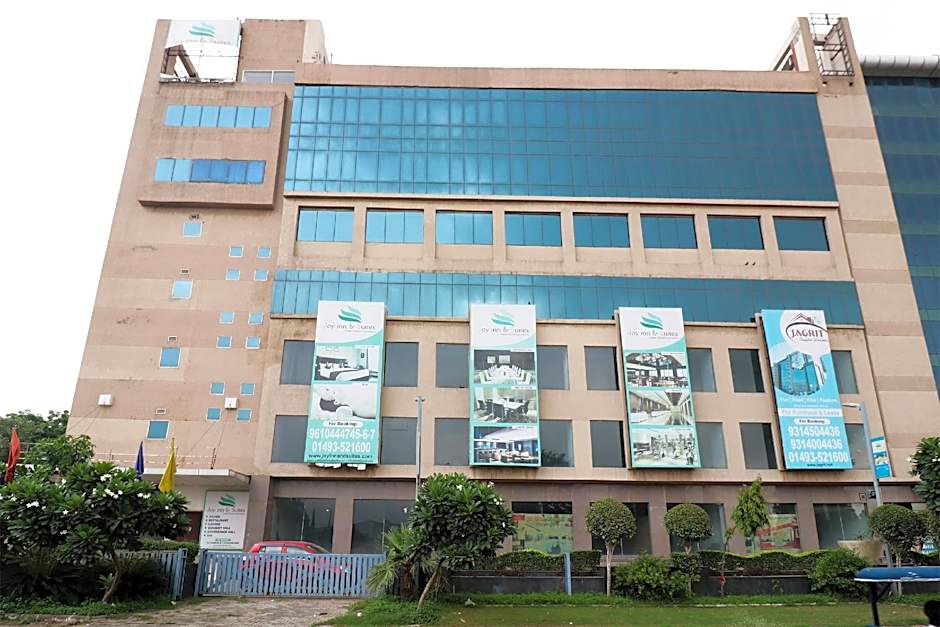 Hotel Joy Inn & Suites