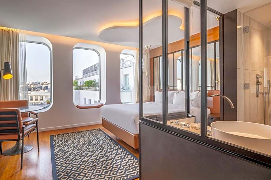 Renaissance Paris Republique Hotel