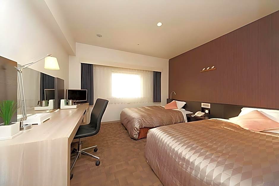 Shin Osaka Washington Hotel Plaza