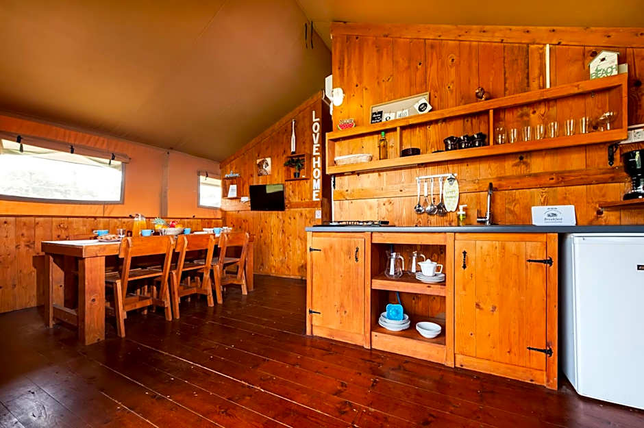 Glamping and Mobile Homes Lavanda - Holiday Centre Bi VIllage