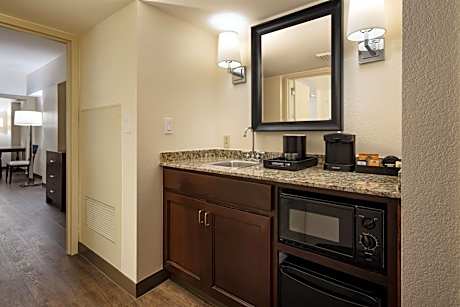 Queen Suite with Two Queen Beds