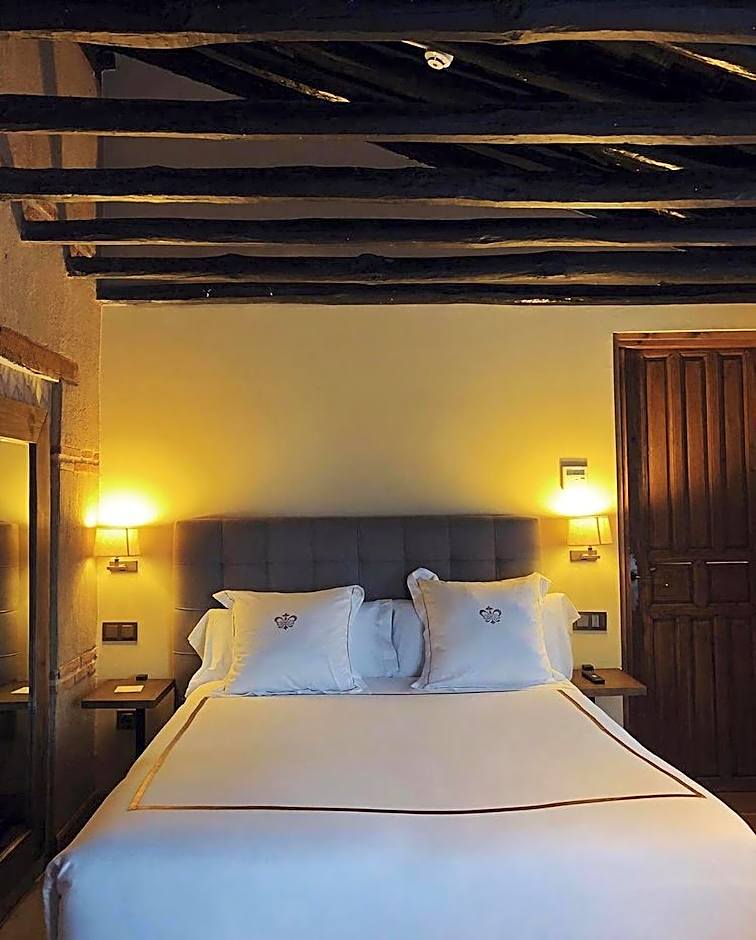 Photo 1 of 4 of Deluxe 1 Double Bed or 2 Beds