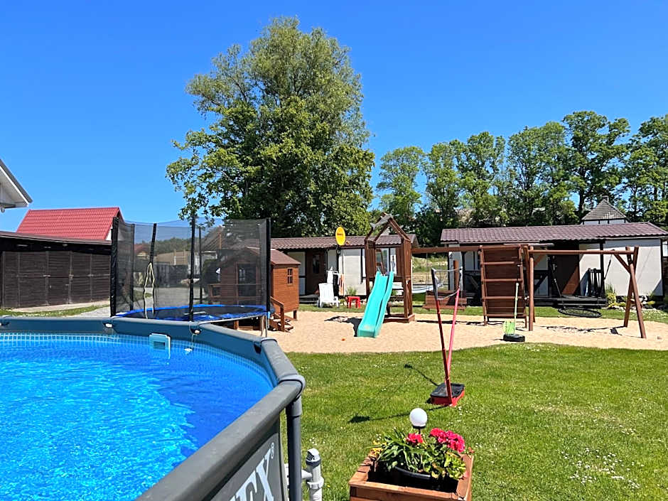 Domki w Rusinowie u Gosi