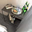 Happy Inn Rooms & Suites