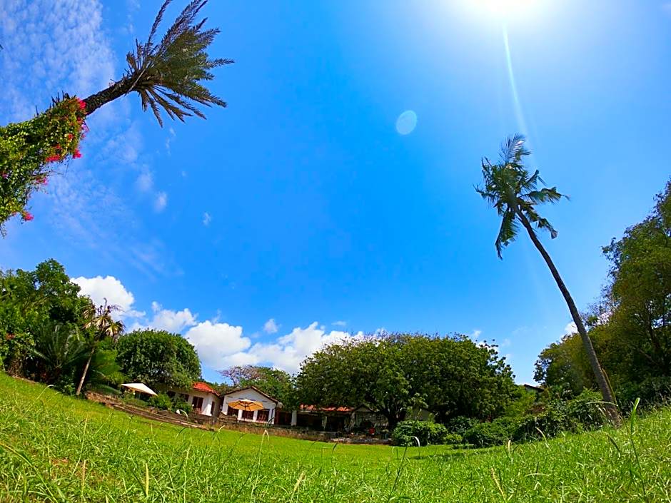 Salty's Kitesurf Village