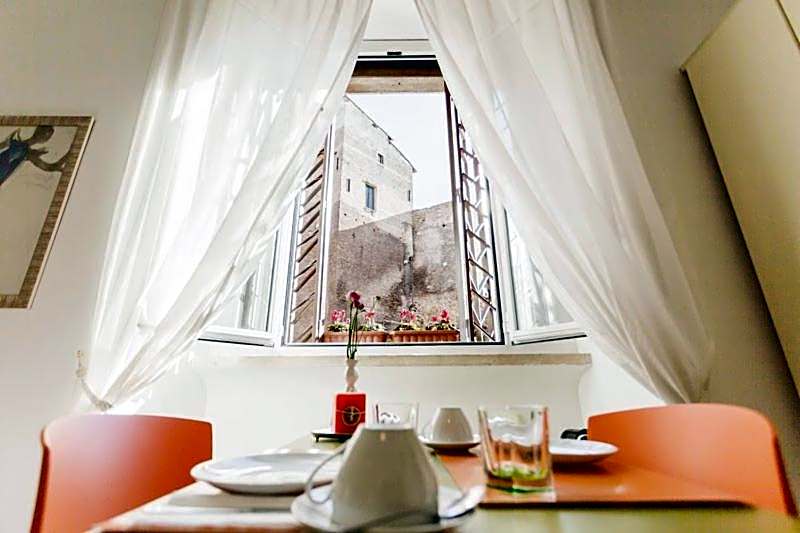 Maison Colosseo (Via dei Querceti 24)