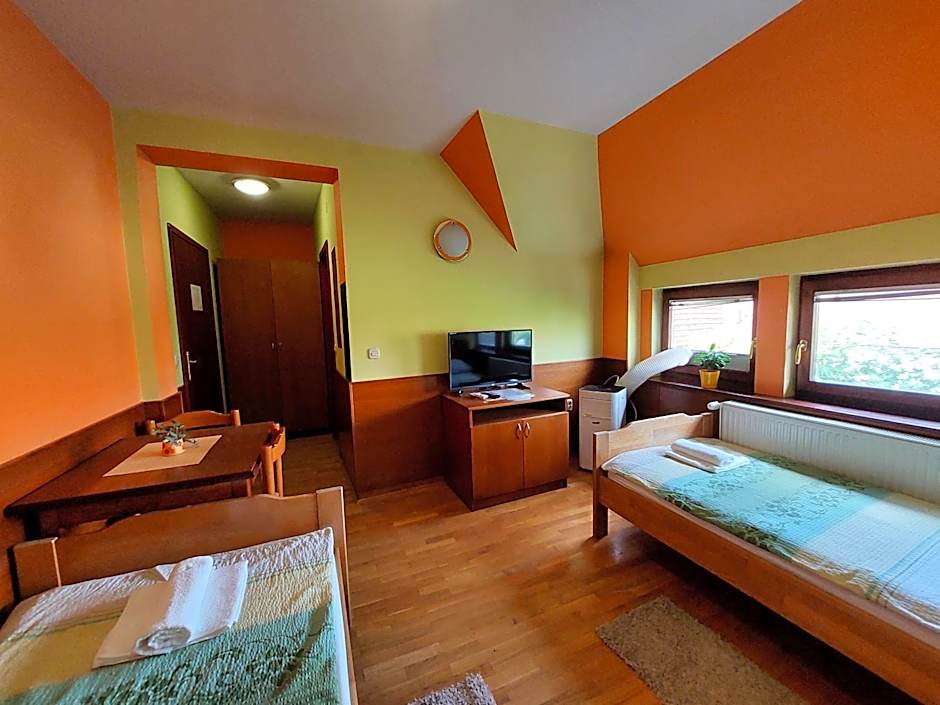 CBB Rooms