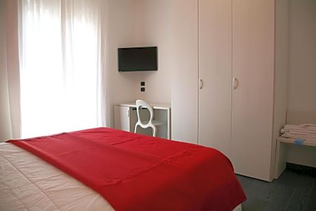 Quadruple Family Room with Private Bathroom and Balcony