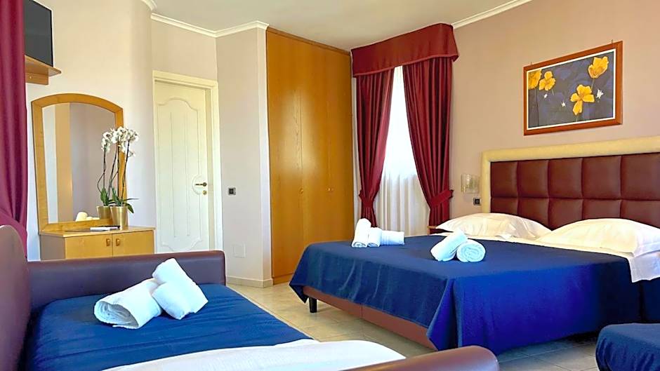 BAJAMAR BEACH HOTEL