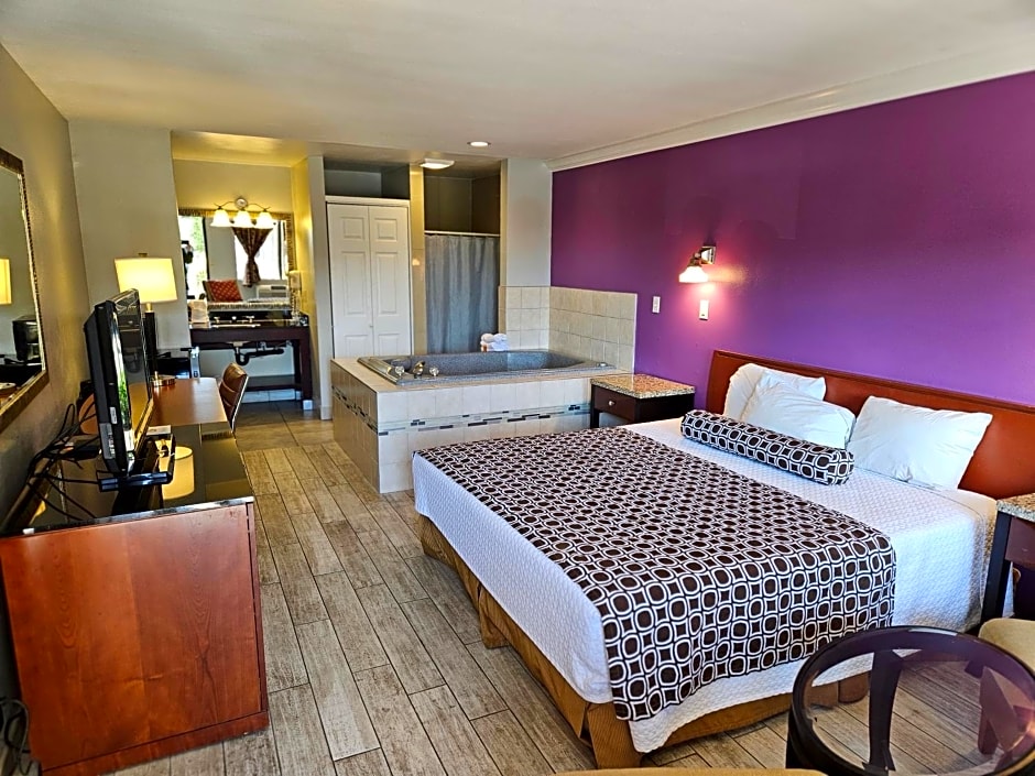 Fullerton Inn