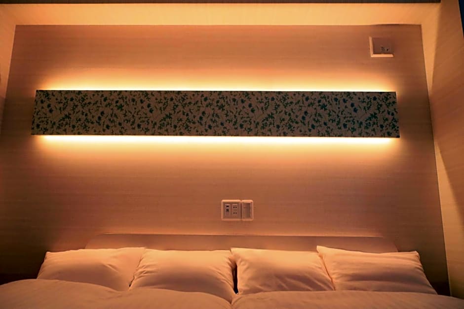 Artsy Inn Higashinihonbashi