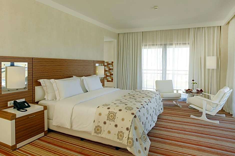 Photo 1 of 6 of Junior Suite, Sea View