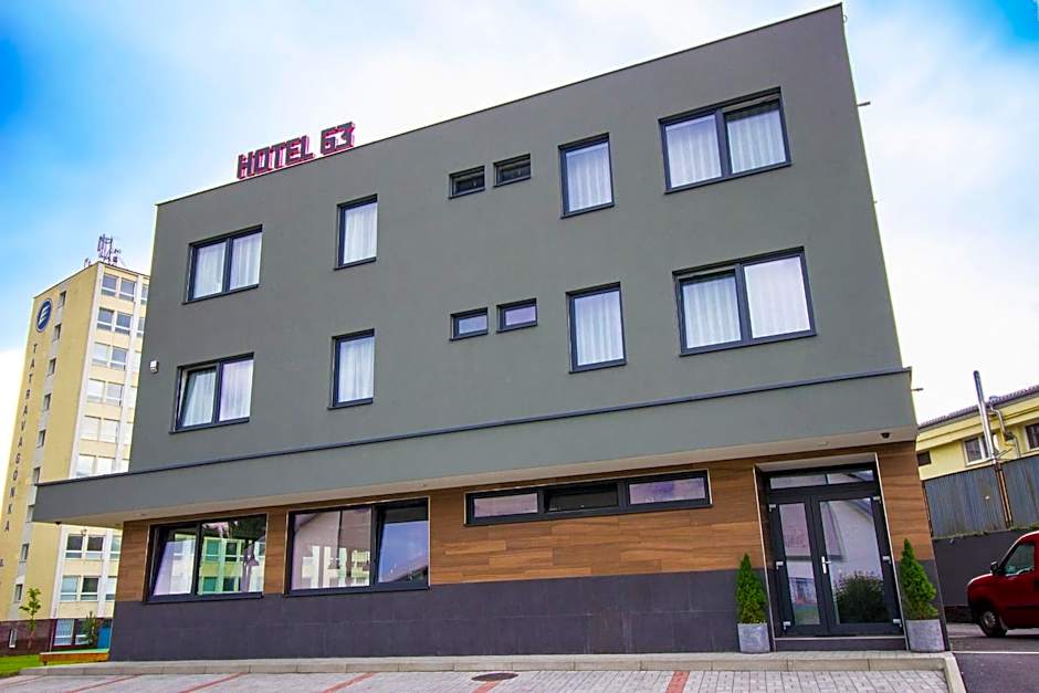HOTEL 63