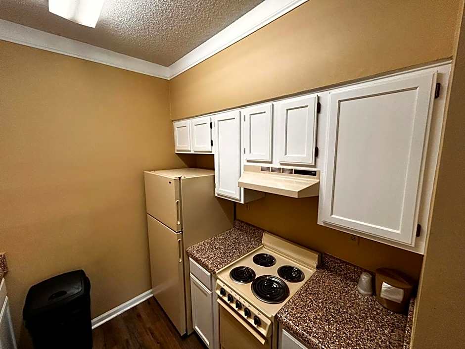Plantation Oaks Suites & Inn Millington