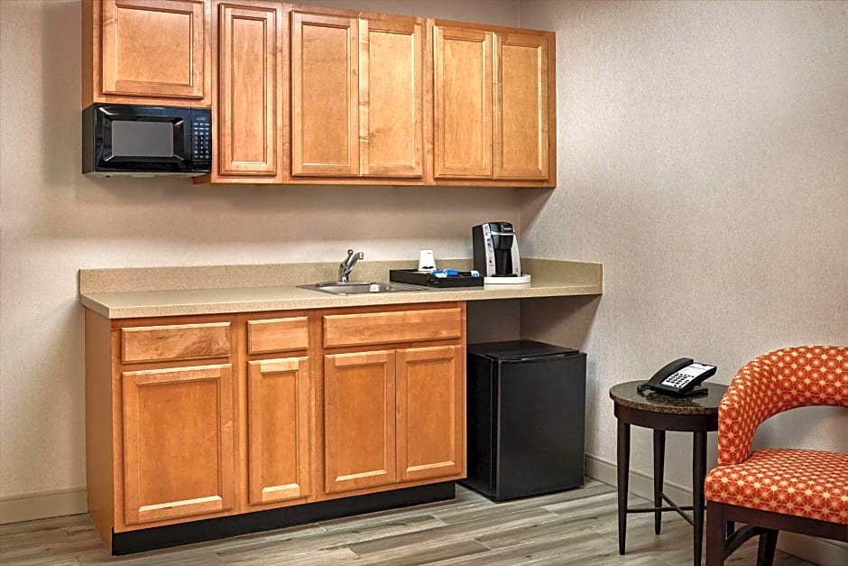 Hampton Inn By Hilton Boston-Logan Airport