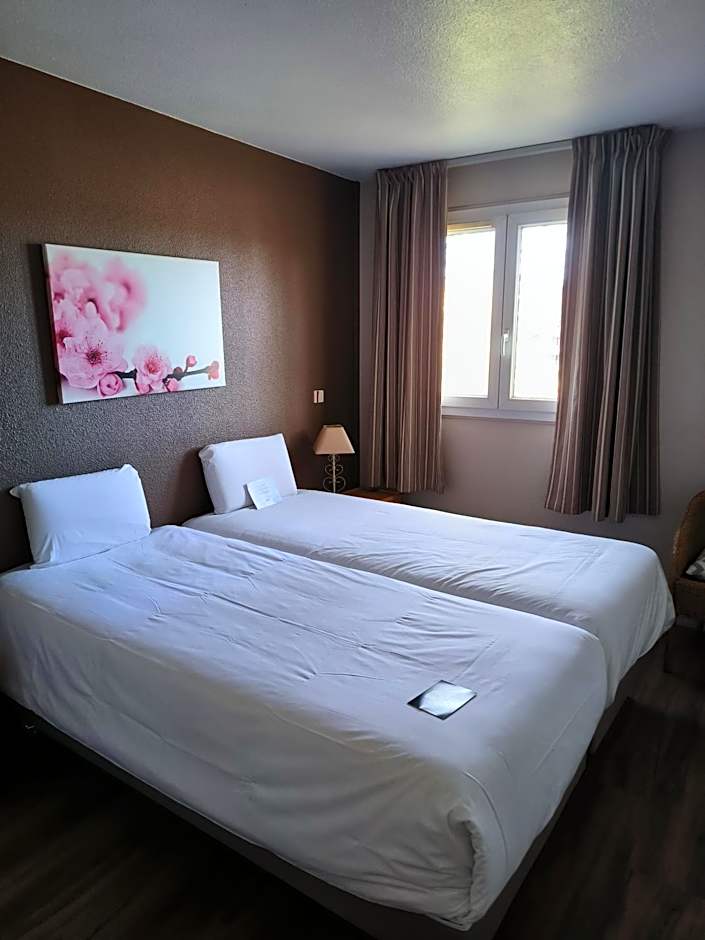 Kyriad Hotel Montpellier Centre Antigone