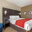 Comfort Inn & Suites Cedar Rapids CID Eastern Iowa Airport