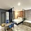 Docking Hotel