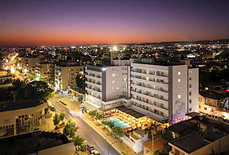 Pefkos City Hotel