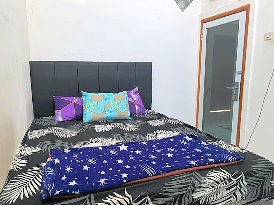 OYO Life 93841 Panorama Dewi