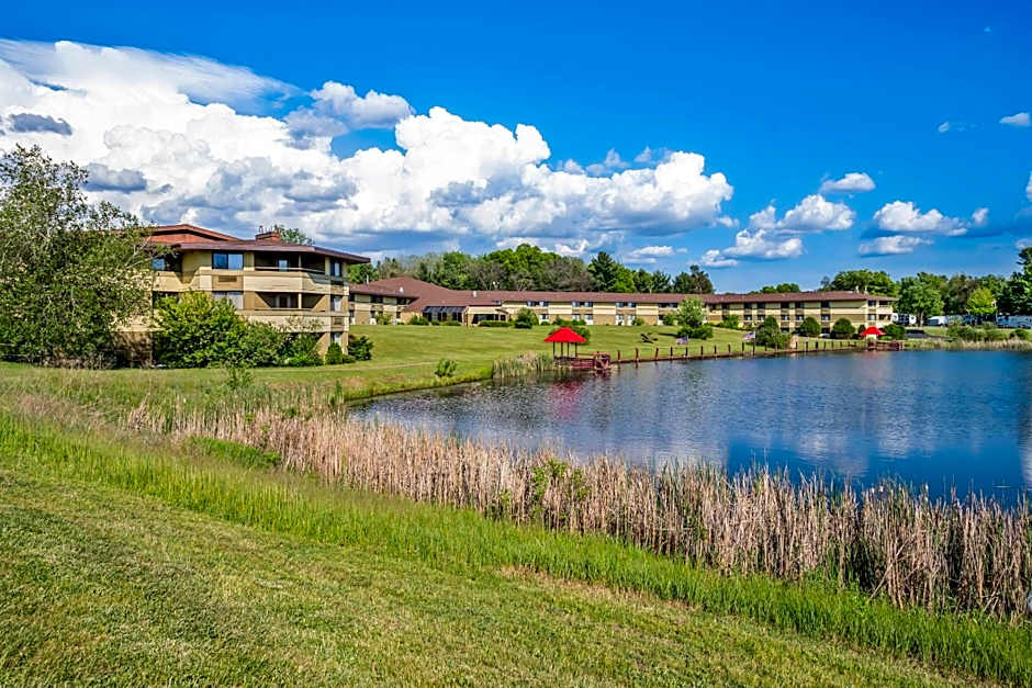 Quality Inn & Suites Black River Falls I-94
