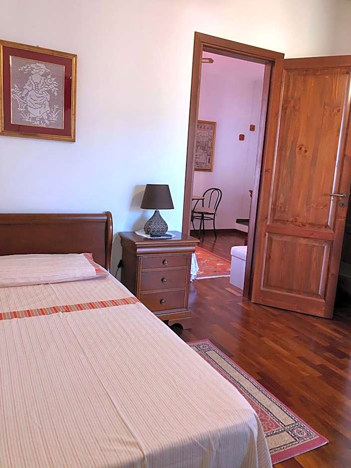 B&B Roomantic & Piscina Idromassaggio